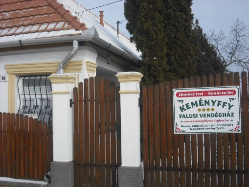   - Keményffy Falusi Vendégház Monok